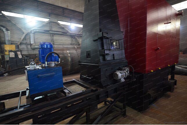 Питатель плунжерный котла 1.28 МВт на опилках